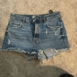 zara ripped jean shorts